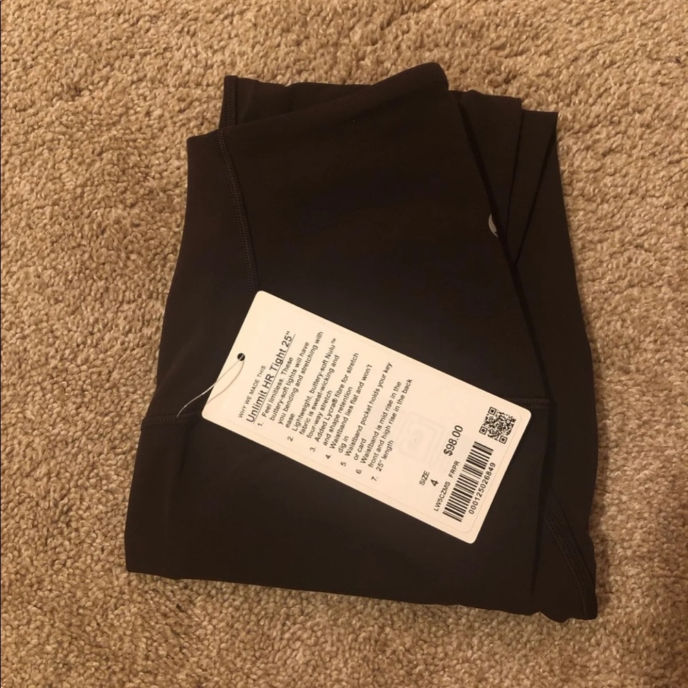 🔥SOLD🔥NWT Unlimit HR tight 25” size 4